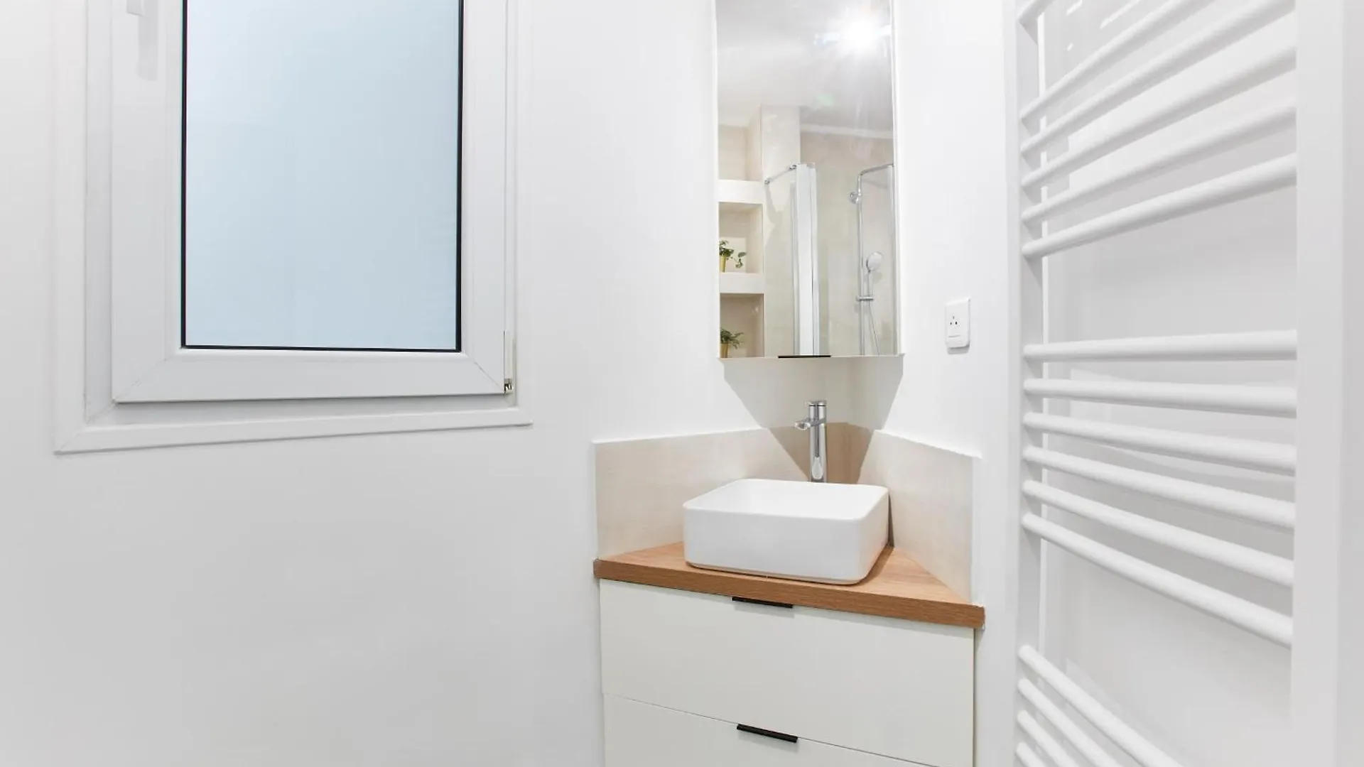 Montmartre Cozy 1Br Flat Apartment Paris France